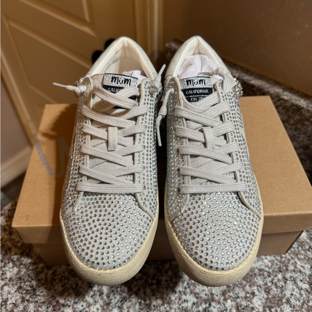 Mi.iM Women's Rhinestone Sneakers NEW 7 - Picture 6 of 12
